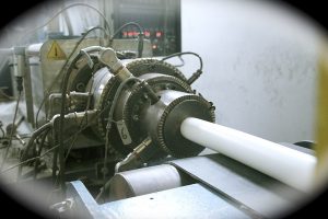 Macchinario estrusione materie plastiche